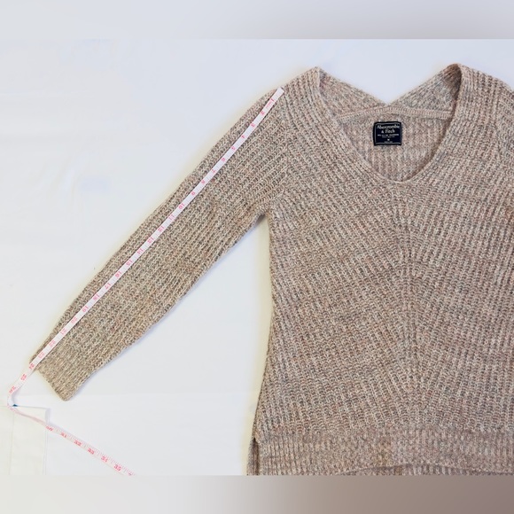 Abercrombie & Fitch V-Neck Knitted Sweater in Rib - Pink/Grey Marl - M - Picture 15 of 16